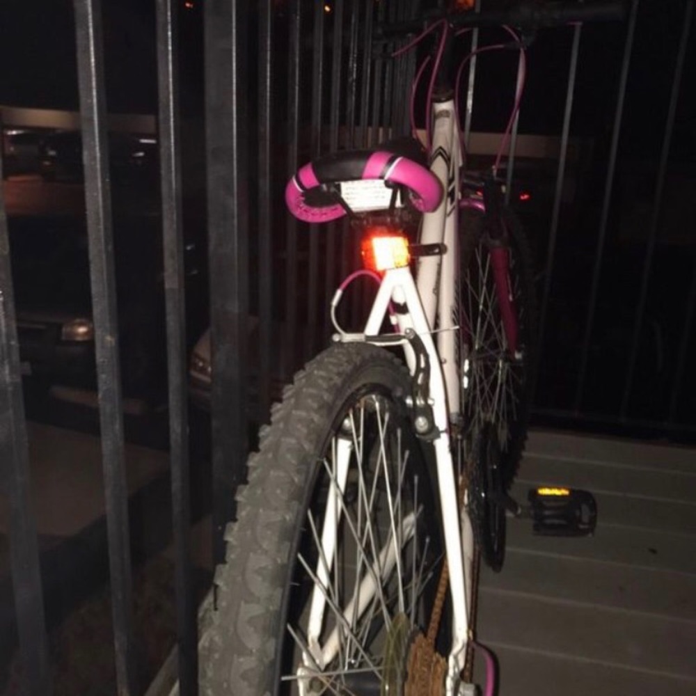 Bike - Picture 6 of 8
